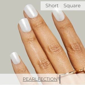 Impress Nails Pearl White Short Square Solid Color